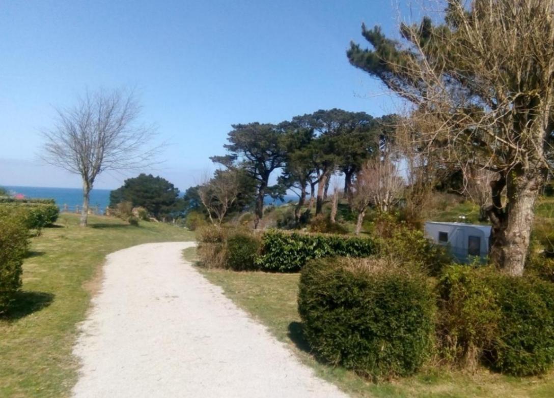 Les Hortensias Grande Tente Familiale Deux Chambres Et Sejour Vue Mer Sur Camping Nature Plestin-les-Grèves المظهر الخارجي الصورة